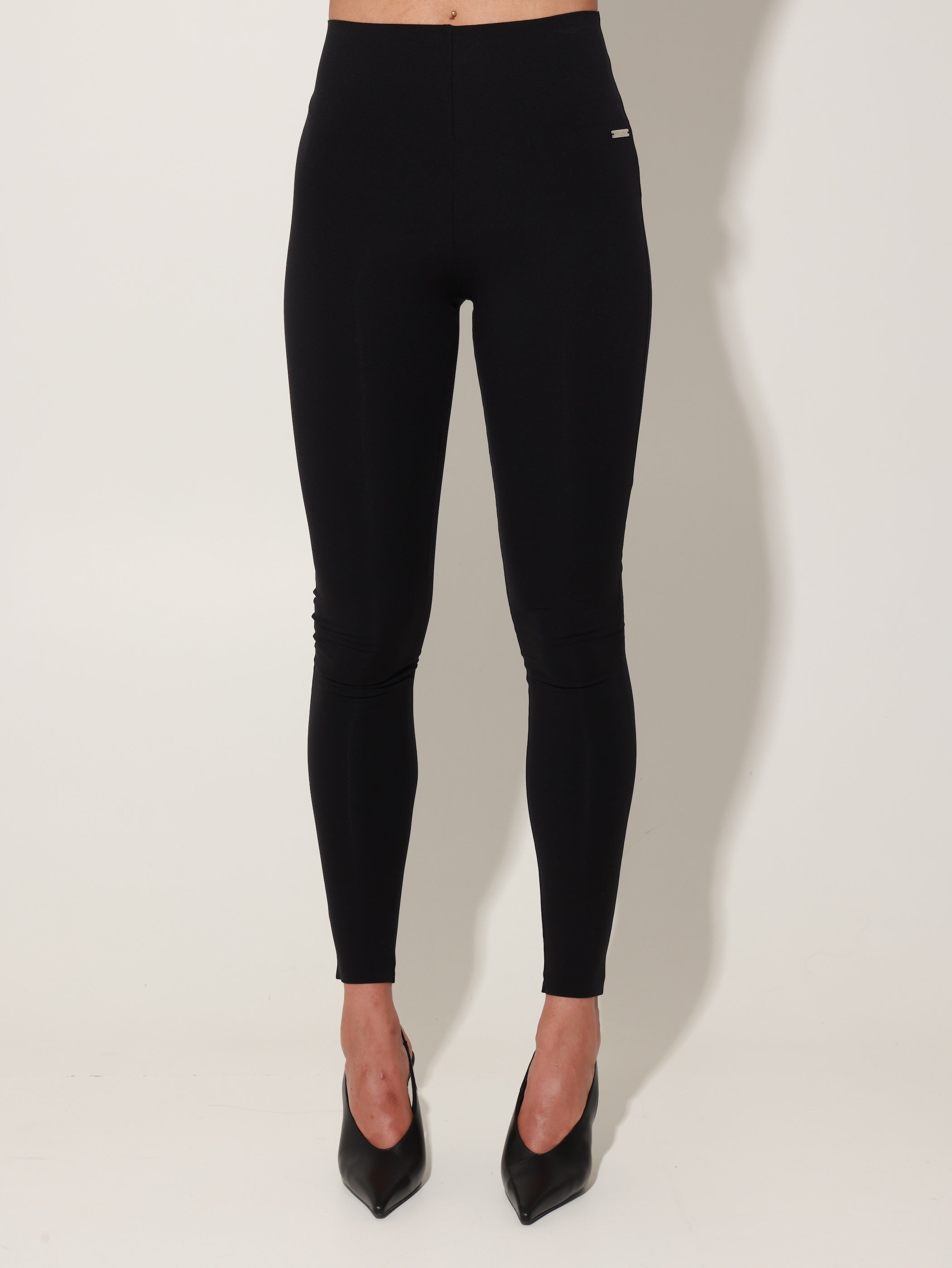 Beyaz Sculpting Legging - Caviar Black