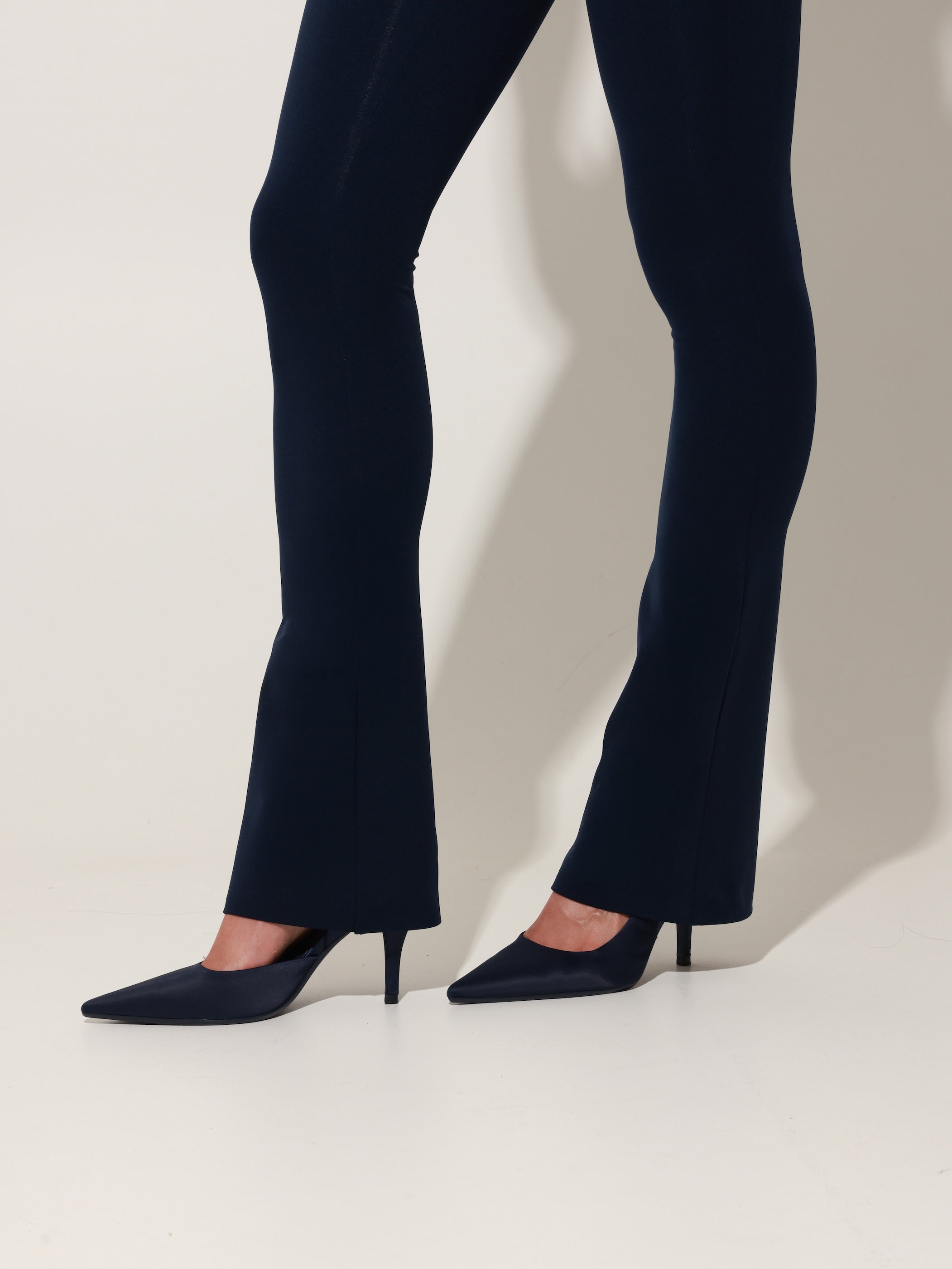 Siyah Sculpting Flare Legging - Blueberry Blue
