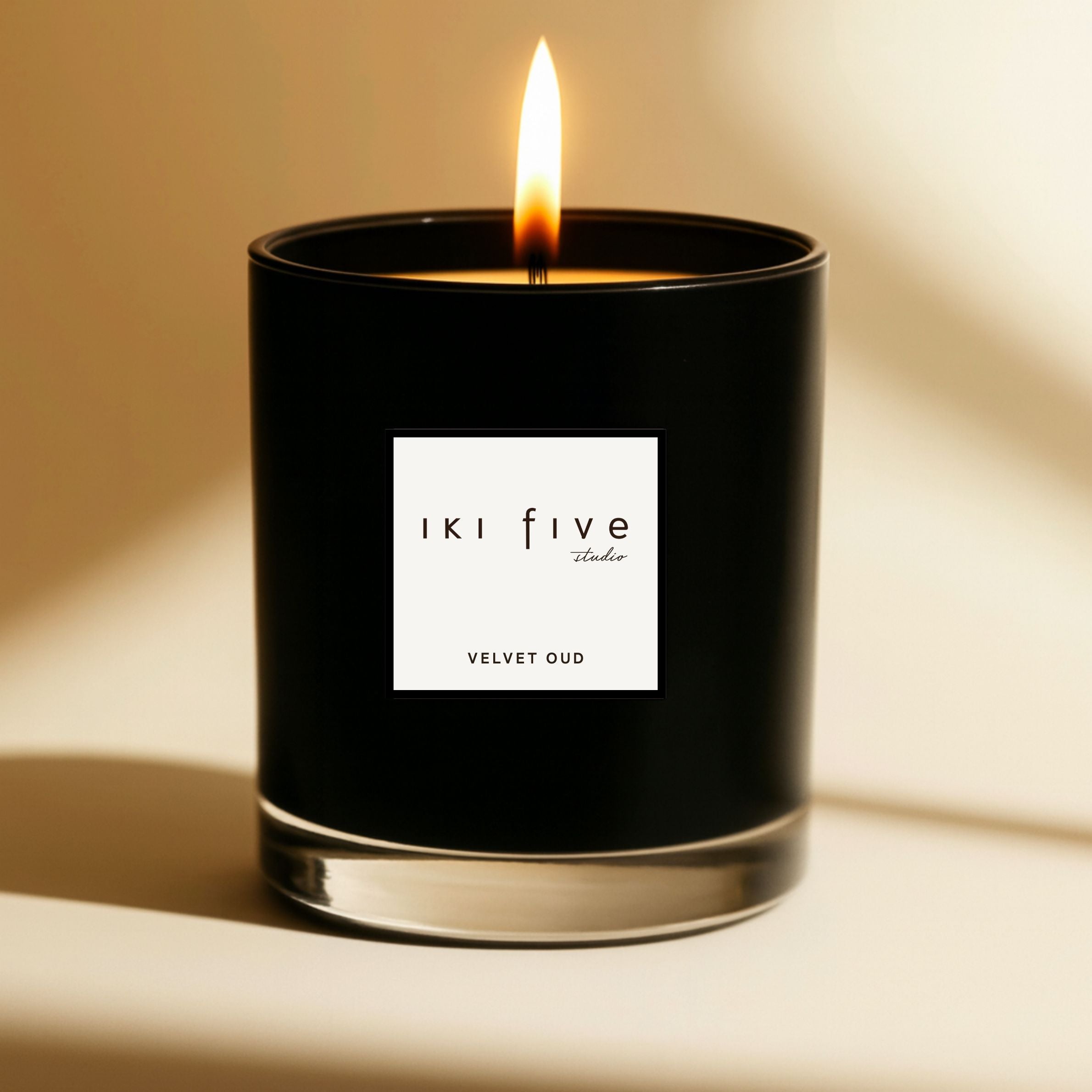 Velvet Oud Scented Candle | Hand-Poured Soy Wax